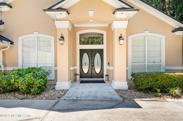 686 FREDERIC Drive, Fleming Island, FL 32003