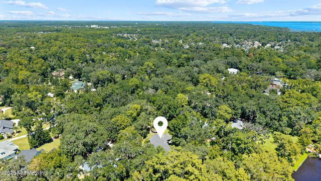686 FREDERIC Drive, Fleming Island, FL 32003