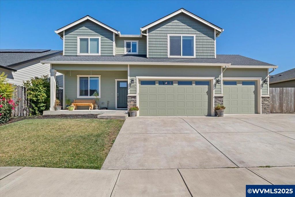 695 Shannon NE Ct, Keizer, OR 97303