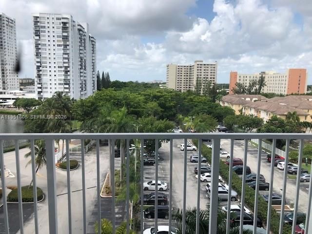 2801 NE 183rd St 709W, Aventura, FL 33160