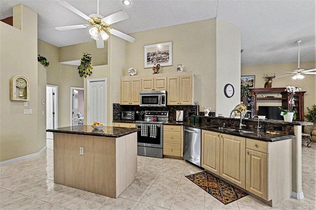3306 SE Ford Lane SE, Port St. Lucie, FL 34984
