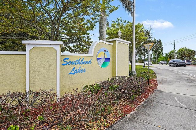 3306 SE Ford Lane SE, Port St. Lucie, FL 34984