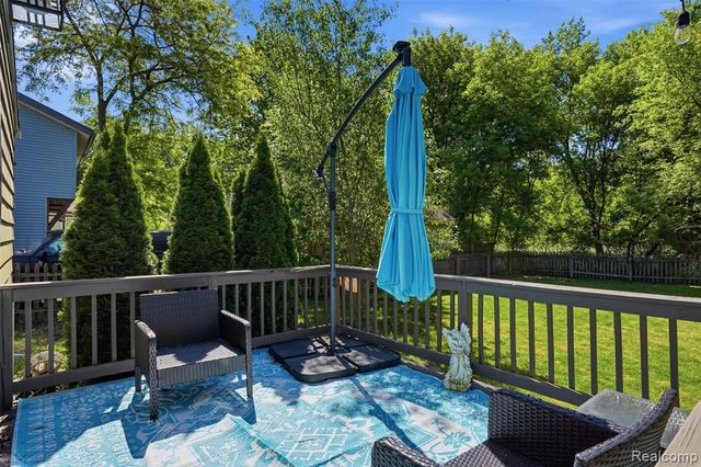 425 W Caroline Street, Fenton, MI 48430
