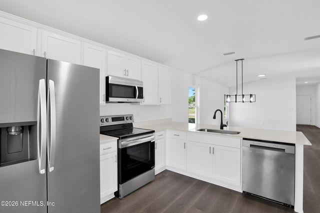 116 SEVILLA STREET Street, East Palatka, FL 32131