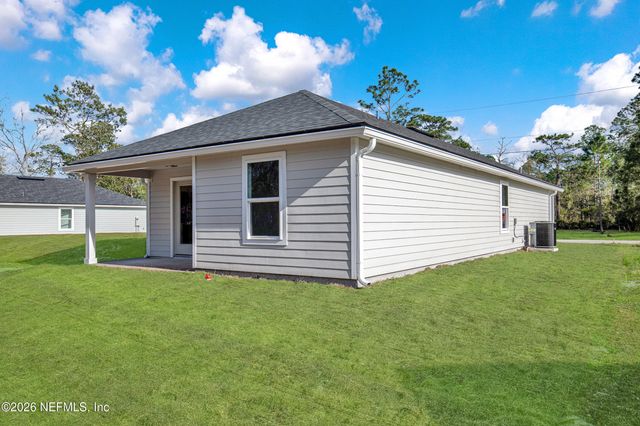 116 SEVILLA STREET Street, East Palatka, FL 32131