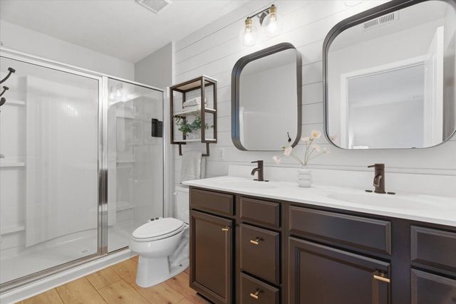 209 Scarlet Dr, Plum Boro, PA 15239
