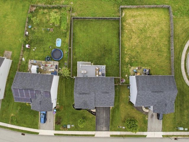 209 Scarlet Dr, Plum Boro, PA 15239