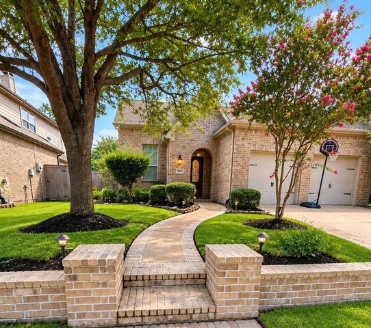 19011 Crest Cove Drive, Cypress, TX 77433