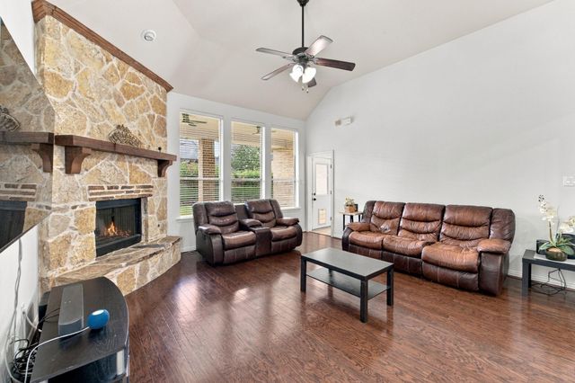 19011 Crest Cove Drive, Cypress, TX 77433