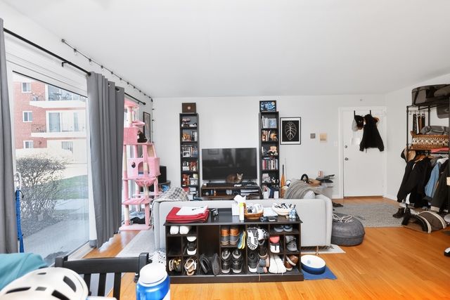 10111 Old Orchard Court 102, Skokie, IL 60076