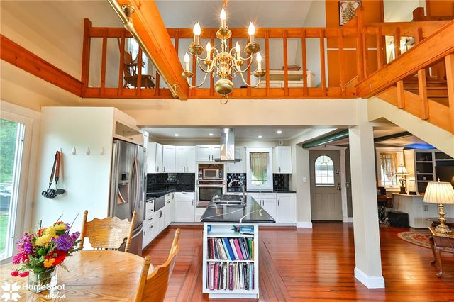 525 Rocky Valley Road, Springfield Twp, PA 18951