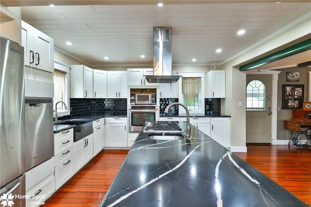 525 Rocky Valley Road, Springfield Twp, PA 18951
