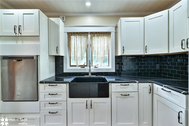 525 Rocky Valley Road, Springfield Twp, PA 18951
