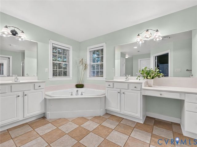 2119 French Hill Ct, Powhatan, VA 23139