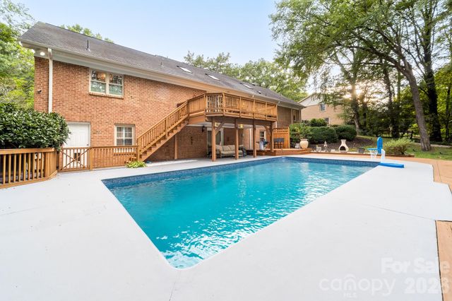 4421 Montibello Drive, Charlotte, NC 28226