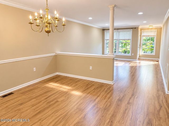 35 Ironwood Court, Middletown, NJ 07748