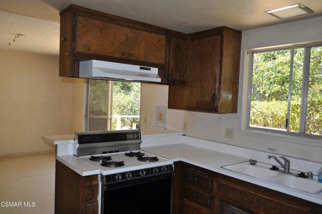 398 Hillrose Court, Newbury Park, CA 91320