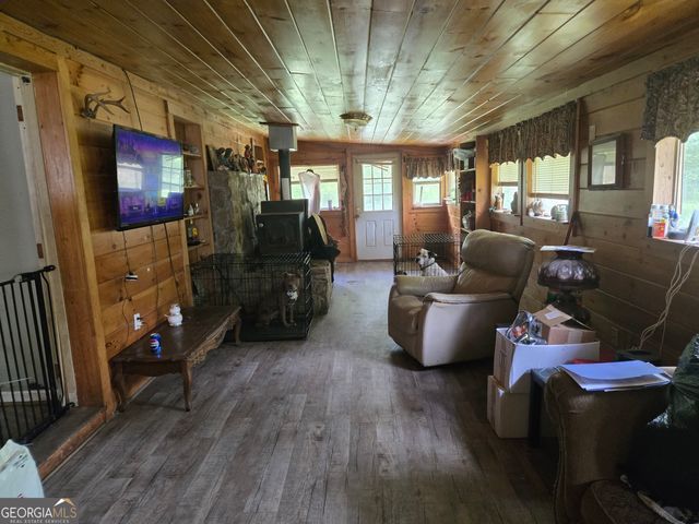 359 Jud Tench Road, Demorest, GA 30535