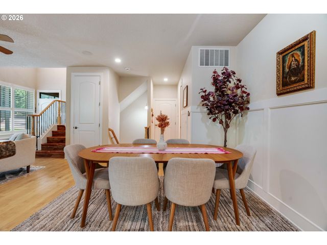 4798 AUBURN Ln, Lake Oswego, OR 97035