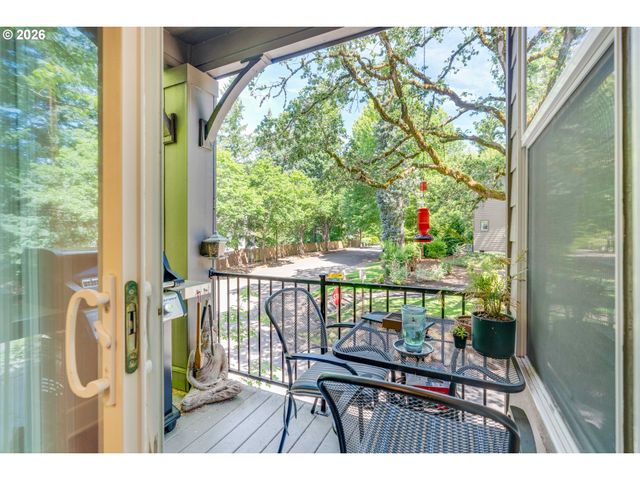 4798 AUBURN Ln, Lake Oswego, OR 97035