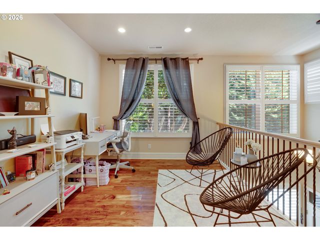 4798 AUBURN Ln, Lake Oswego, OR 97035