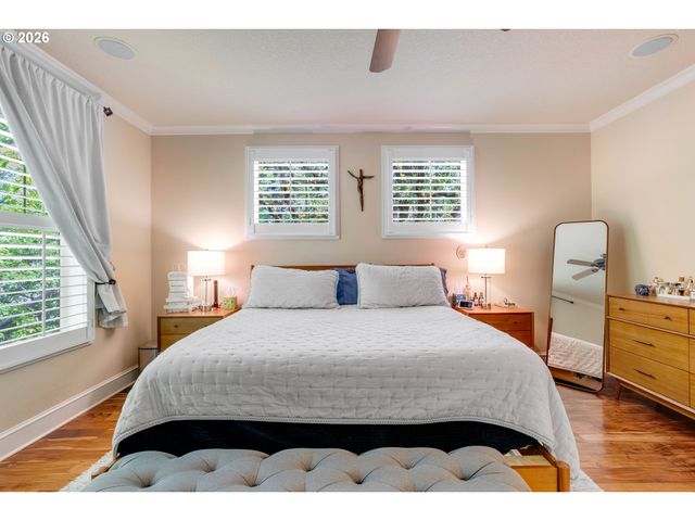 4798 AUBURN Ln, Lake Oswego, OR 97035