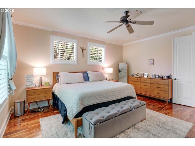 4798 AUBURN Ln, Lake Oswego, OR 97035
