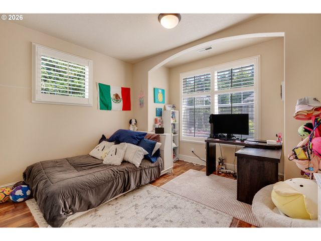 4798 AUBURN Ln, Lake Oswego, OR 97035