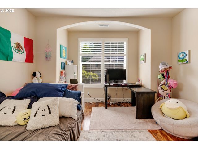 4798 AUBURN Ln, Lake Oswego, OR 97035
