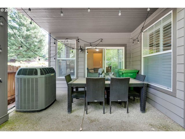 4798 AUBURN Ln, Lake Oswego, OR 97035