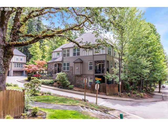 4798 AUBURN Ln, Lake Oswego, OR 97035