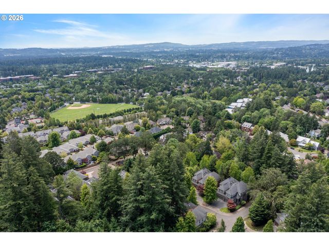 4798 AUBURN Ln, Lake Oswego, OR 97035