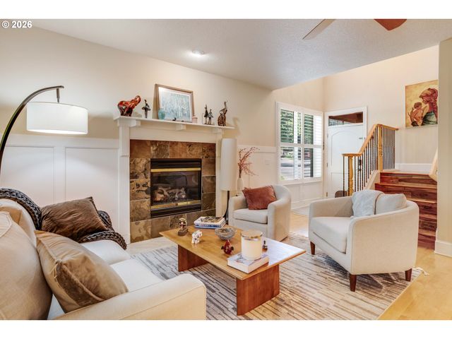 4798 AUBURN Ln, Lake Oswego, OR 97035