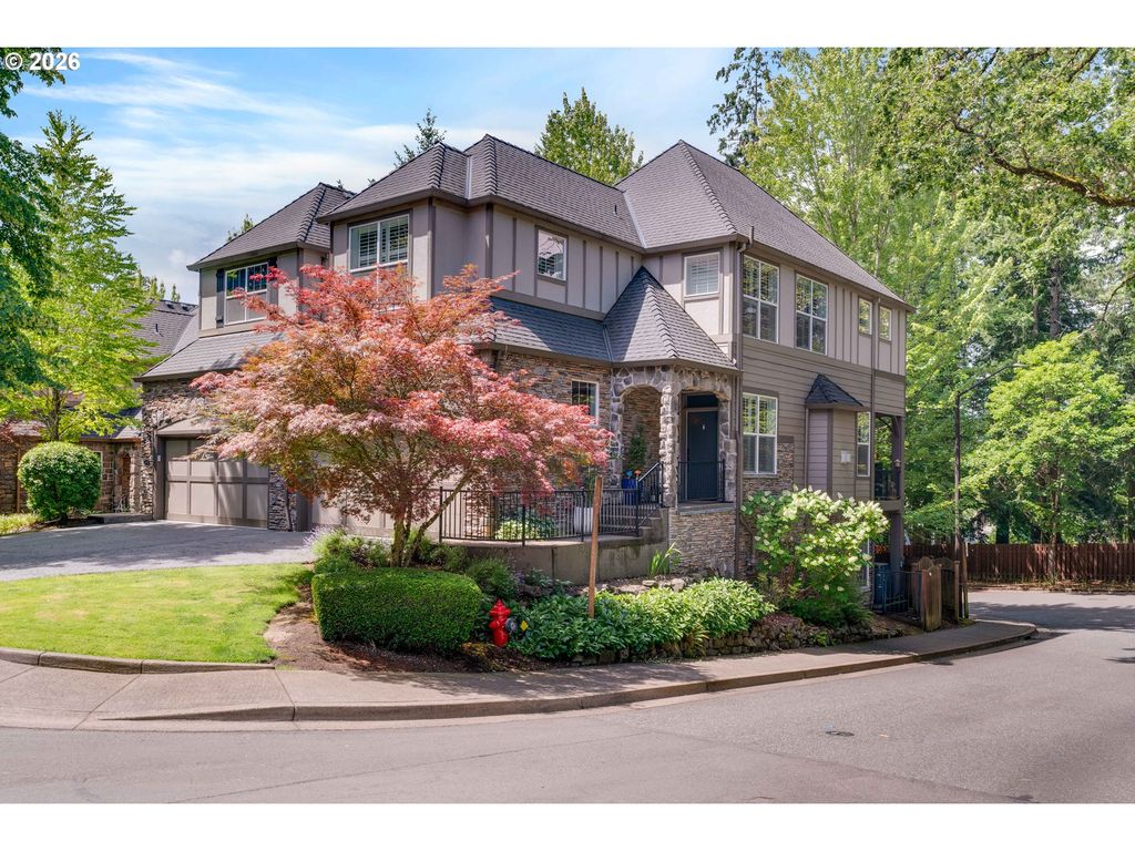 4798 AUBURN Ln, Lake Oswego, OR 97035