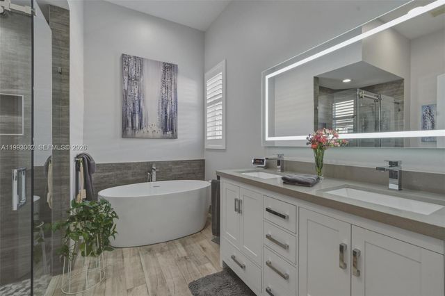 13070 NW 19th St, Pembroke Pines, FL 33028