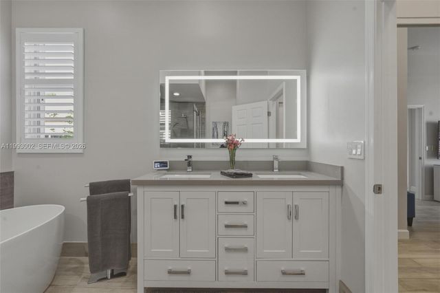 13070 NW 19th St, Pembroke Pines, FL 33028