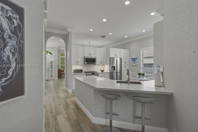 13070 NW 19th St, Pembroke Pines, FL 33028