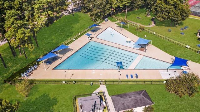 414 Binnacle Way, Crosby, TX 77532