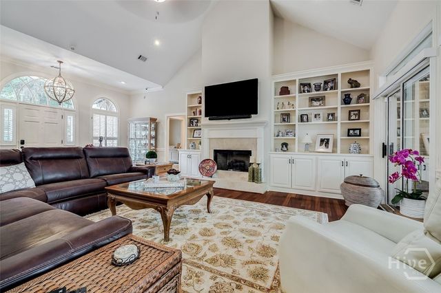3 Oak Park Place, Savannah, GA 31405