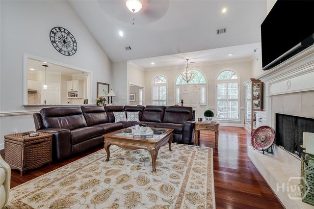 3 Oak Park Place, Savannah, GA 31405