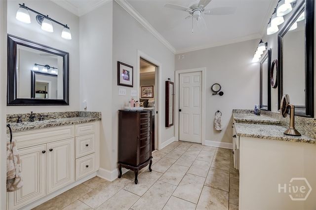 3 Oak Park Place, Savannah, GA 31405