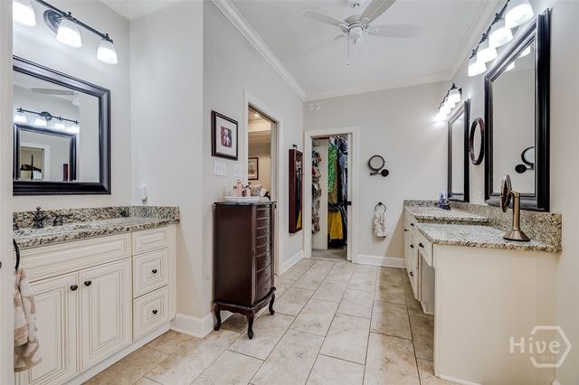 3 Oak Park Place, Savannah, GA 31405