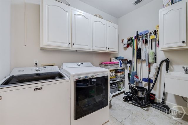 3 Oak Park Place, Savannah, GA 31405