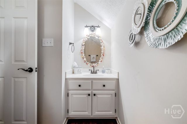 3 Oak Park Place, Savannah, GA 31405