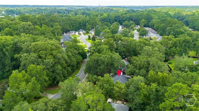 3 Oak Park Place, Savannah, GA 31405