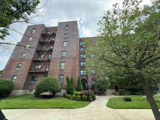 138-18 28th Road 1F, Flushing, NY 11354