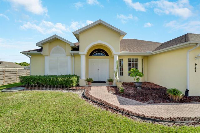 641 SW Lindsay Street, Port St Lucie, FL 34953