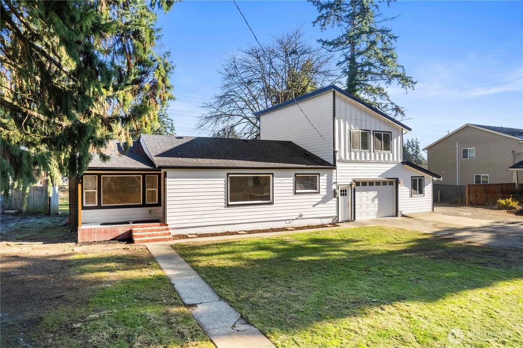 7003 44th Avenue E, Tacoma, WA 98443