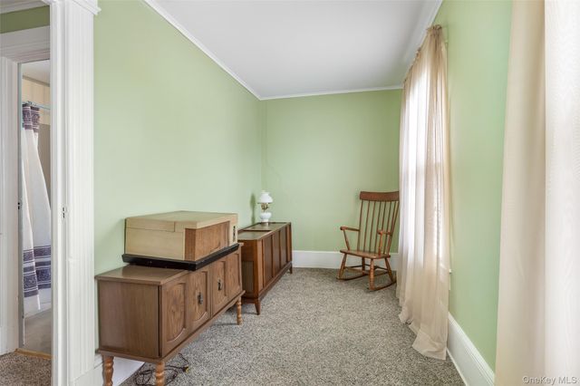 35 N Corona Avenue, Valley Stream, NY 11580