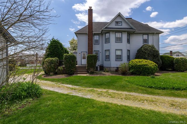 35 N Corona Avenue, Valley Stream, NY 11580